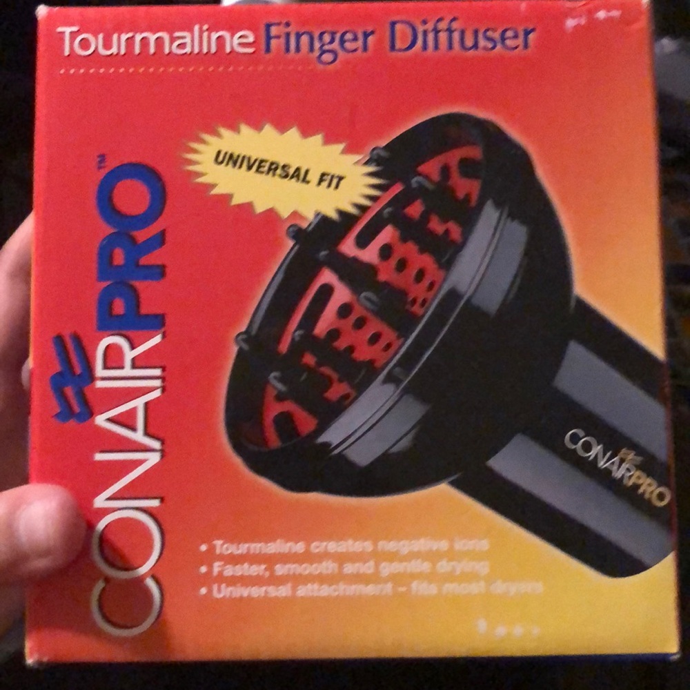 Finger diffuser for curly hair
